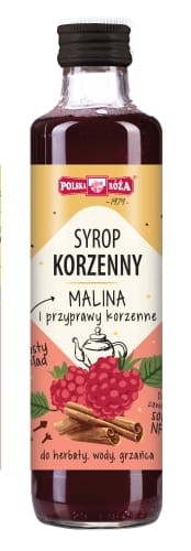 Szklana butelka z syropem korzennym z maliną  i przyprawą korzenną. Etykieta jest beżowo- różowa, na której jest grafika malin, a także niezbędne informacje o pojemności, kraju pochodzenia, składzie. Pojemność 250ml.